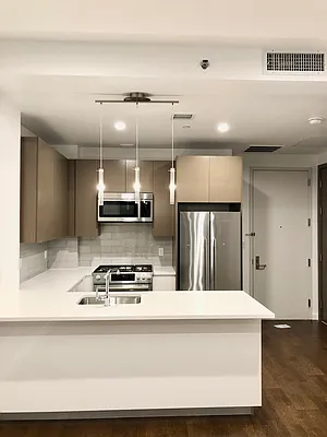 Rented by Chous Realty Group Inc | media 1