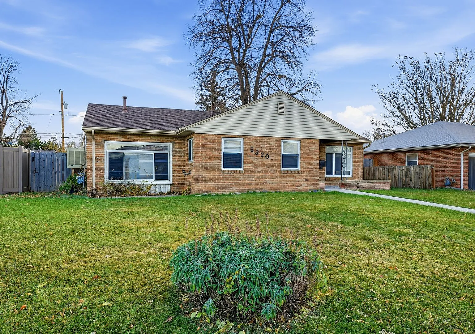Beautiful 3-Bedroom, 2-Bath Denver Home! — Photo 4