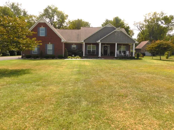 1418 Polo Fields Ln, Columbia, TN 38401