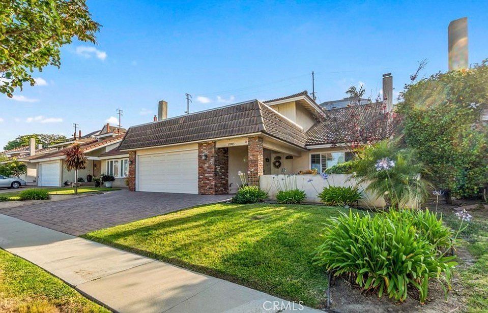 1st image of 19903 Tomlee Ave