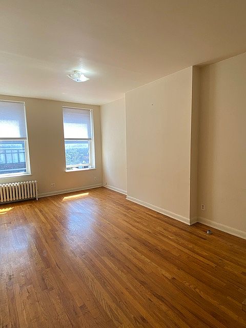 1st image of 617 2nd Ave APT 2