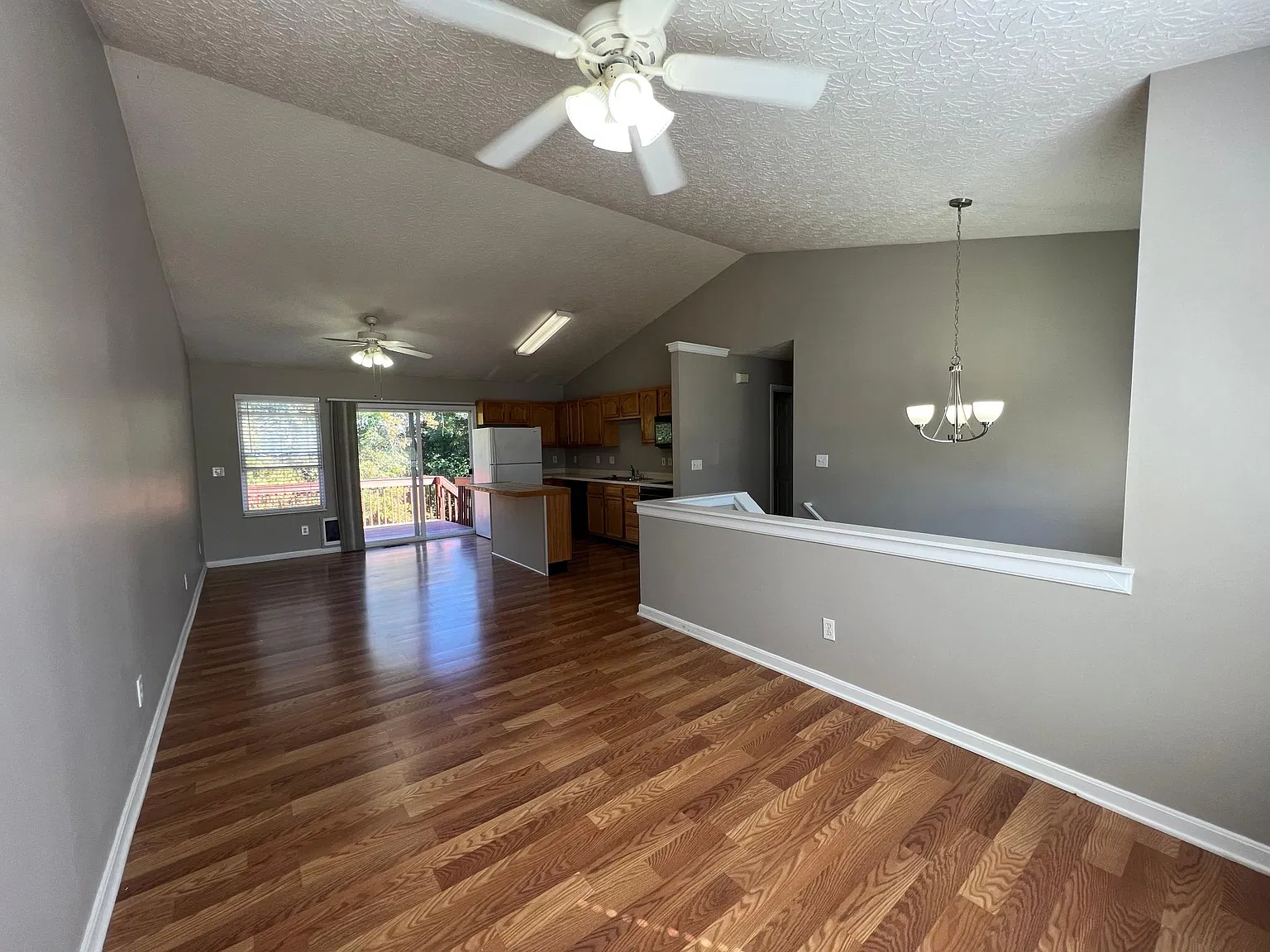 4 bed, 1466 sqft, $2,000 — Photo 2