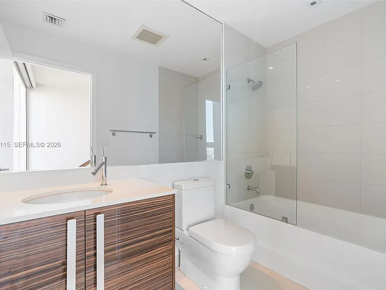 2020 N Bayshore Dr #3510 — Photo 21