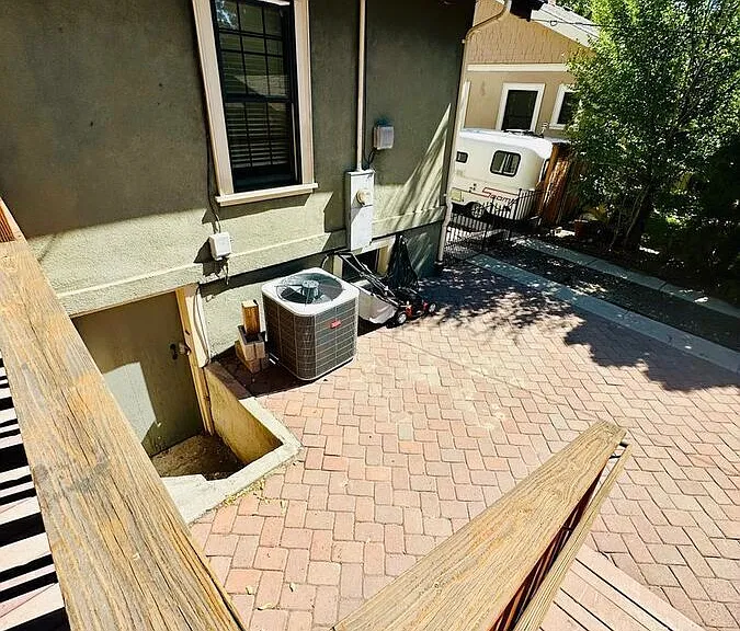 588 Marsh Ave — Photo 26
