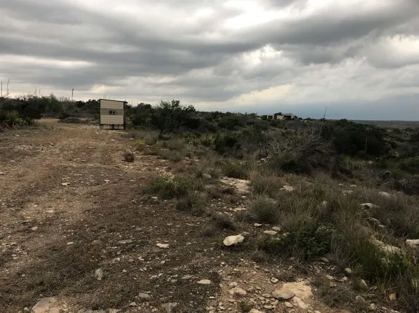 1 Northridge #89 & 90, Comstock, TX 78837