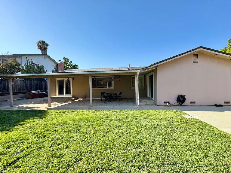 2494 Lone Oak Dr — Photo 54