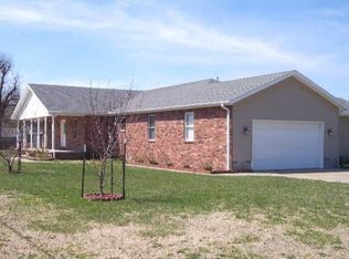 1102 E 18th St, Lamar, MO 64759