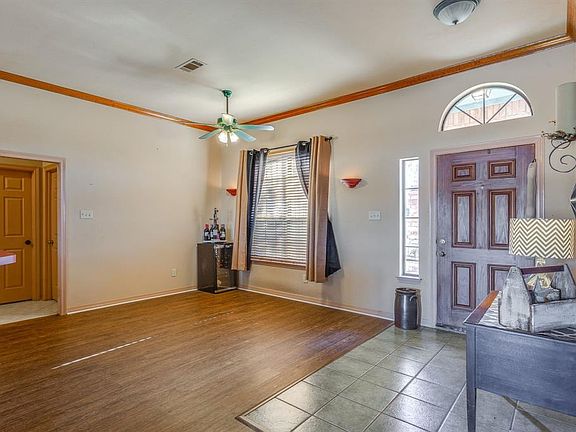5th image of 1224 Willow Ln