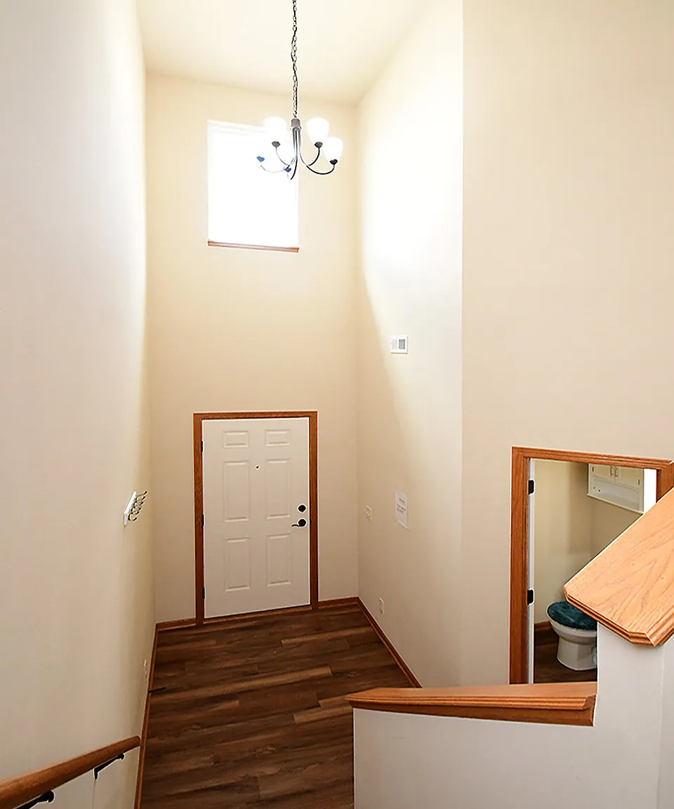3 bed, 2.5 bath, 1739 sqft, $1,925 — Photo 4