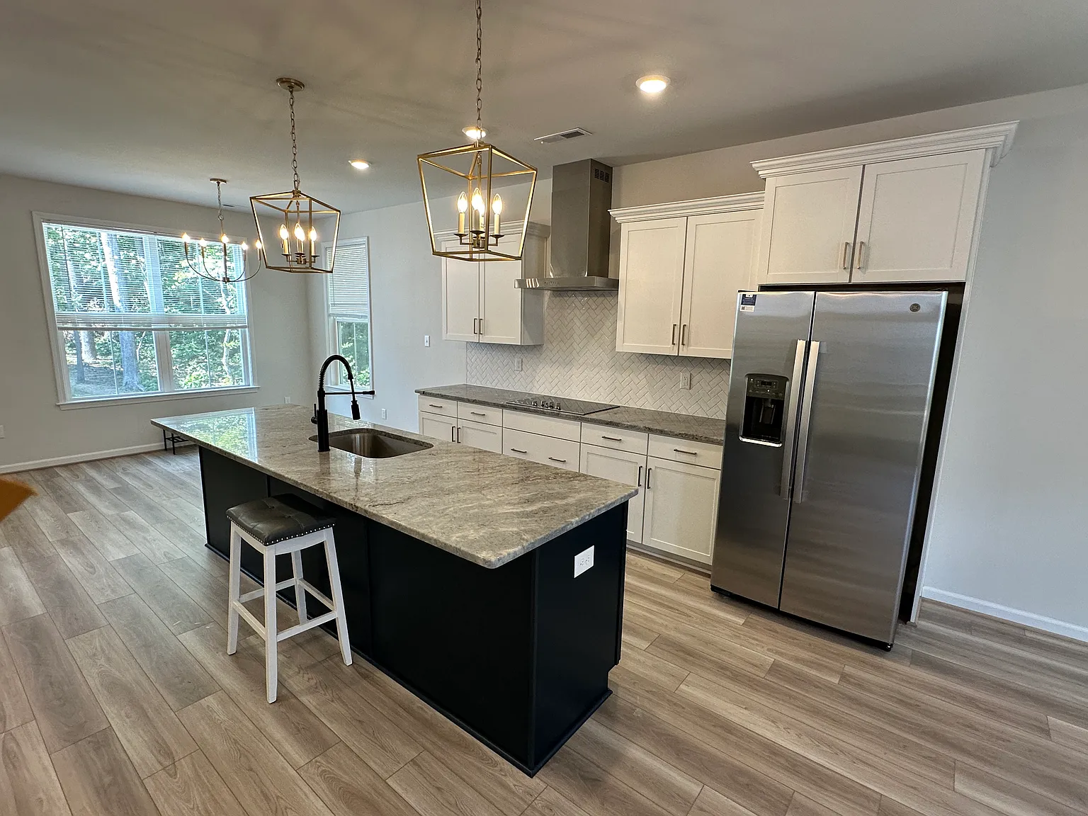 3 bed, 1792 sqft, $2,800 — Photo 4