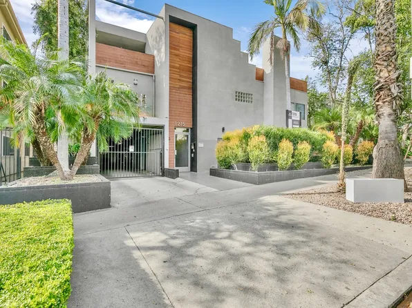 1215 N Sweetzer Ave, West Hollywood, CA 90069