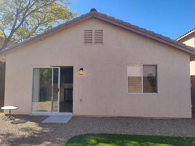 520 Bernini St — Photo 24