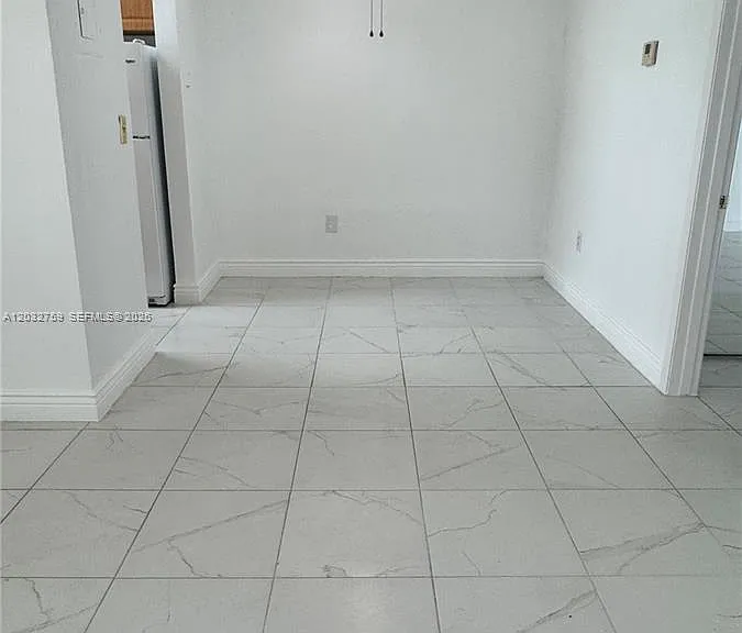 1154 W 35th St #102 — Photo 4