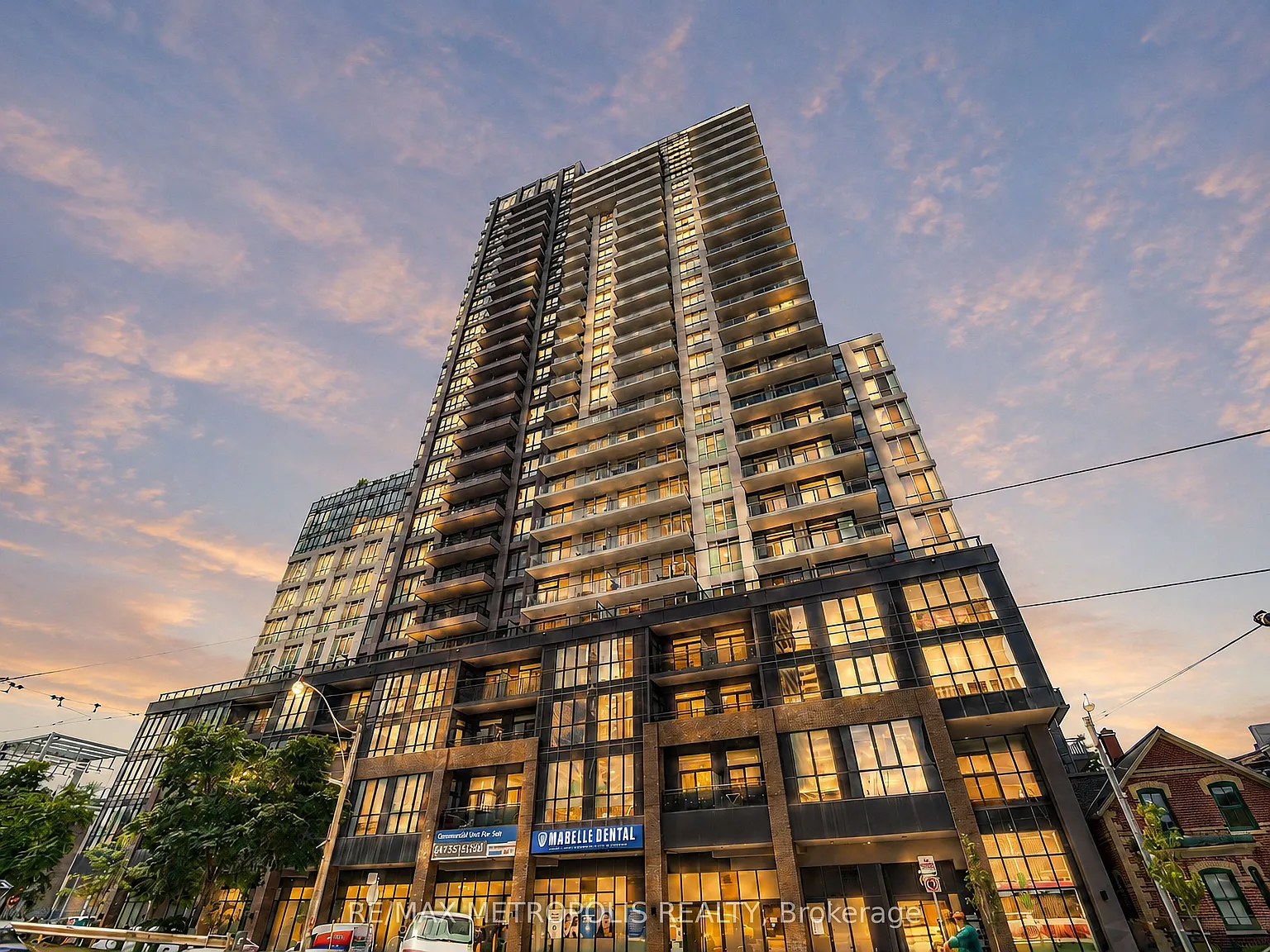Linx Condos — Photo 1