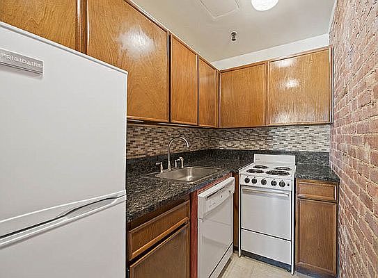 4th image of 49 W 87th St APT H