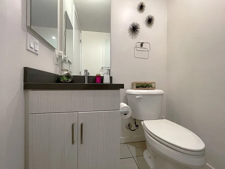 14107 W Monroe Pl — Photo 8