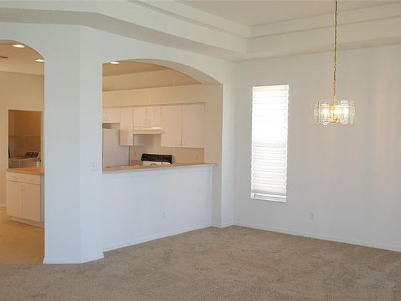 4th image of 2228 N Creek Ct