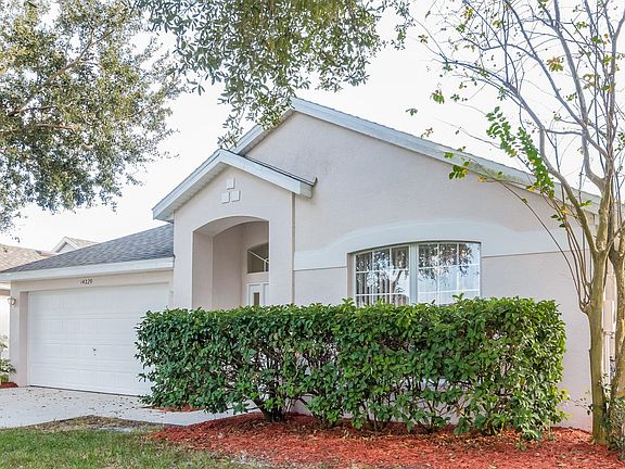 3rd image of 14220 Colonial Lakes Dr