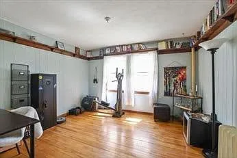 10 Salford St #1 — Photo 3