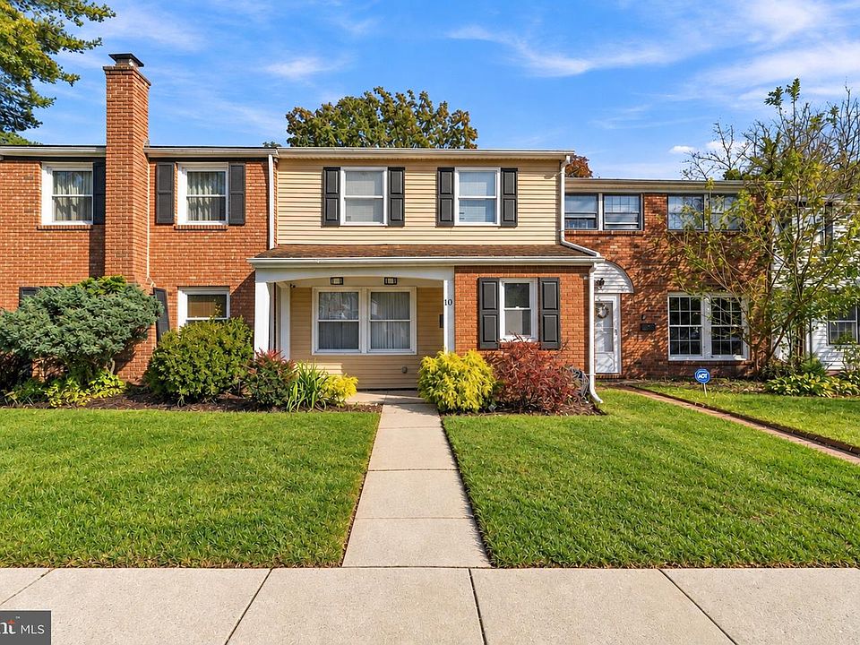 1st image of 10 Raleigh Pl