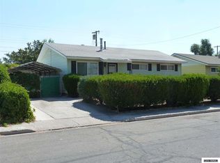 2730 Lennox Ln, Sparks, NV 89431