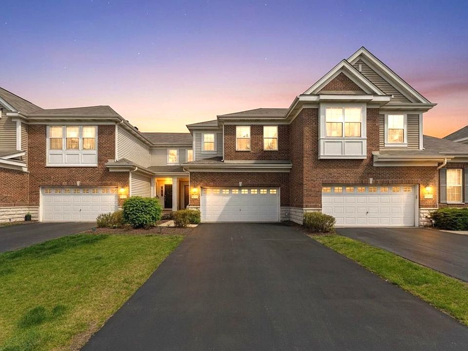 1st image of 2715 Blakely Ln