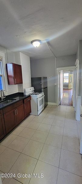 3rd image of 547 Morris Street