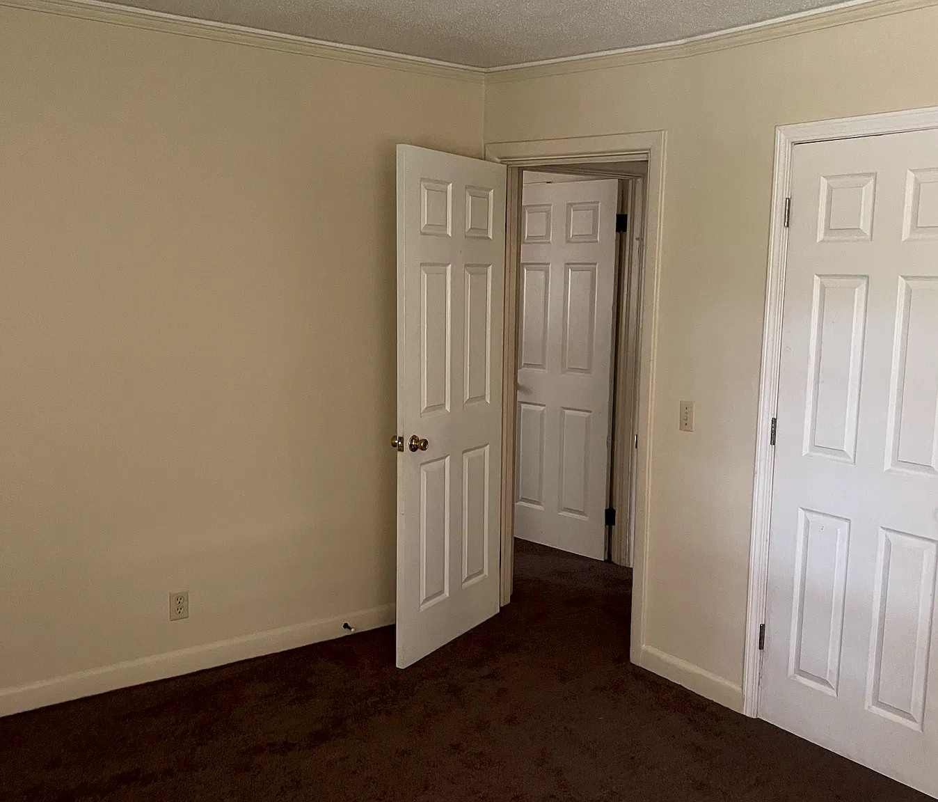 3 bed, 1.5 bath, 1372 sqft, $1,500 — Photo 4