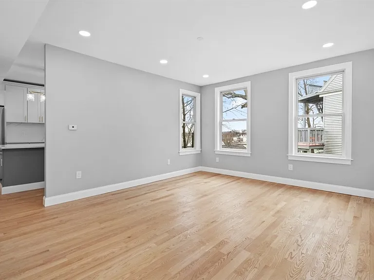 66 Stanley St #2 — Photo 11
