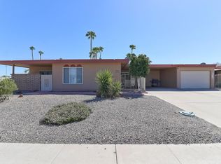 9801 W Royal Ridge Dr, Sun City, AZ 85351