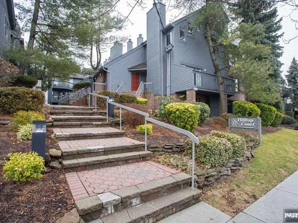 1566 Anderson Ave APT M, Fort Lee, NJ 07024