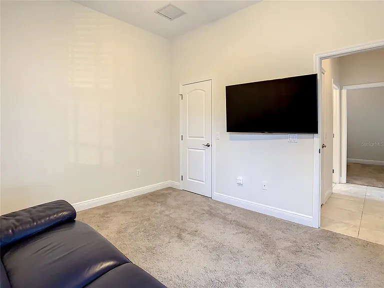 220 W Minnehaha St — Photo 25