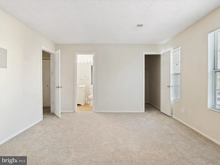 1108 Huntmaster Ter NE #202 — Photo 16