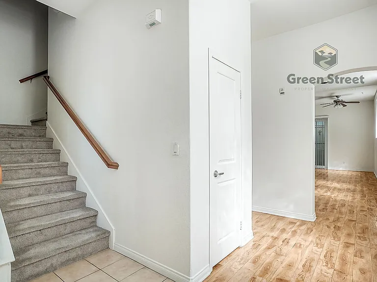 4057 1st Ave #109 — Photo 15