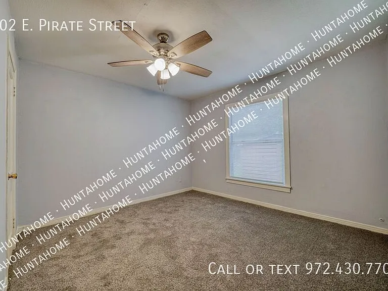 102 E Pirate St — Photo 18