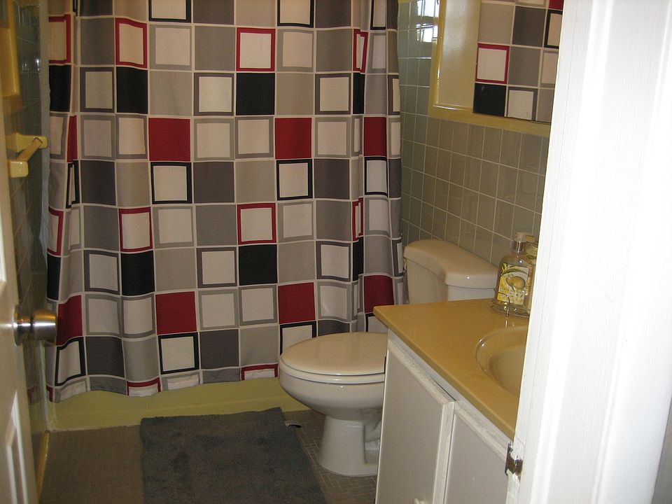 2nd image of 8740 SW 41st St