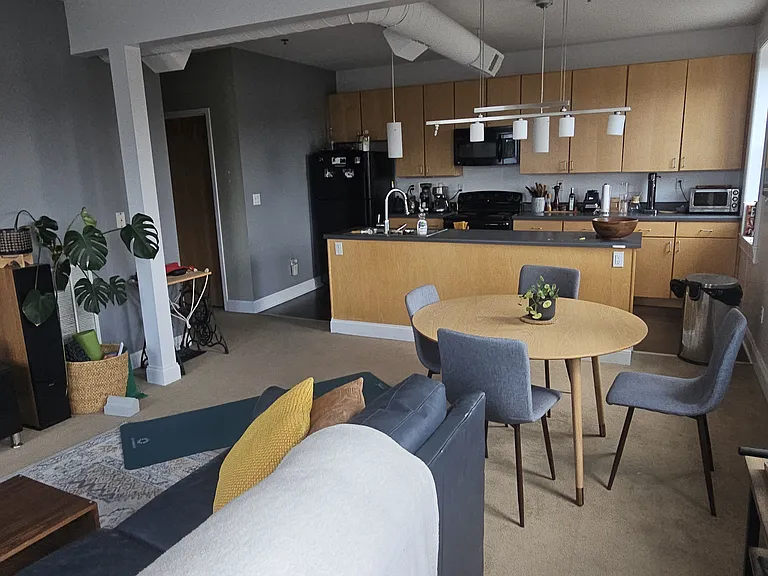 5801 Bryant St #2 — Photo 3