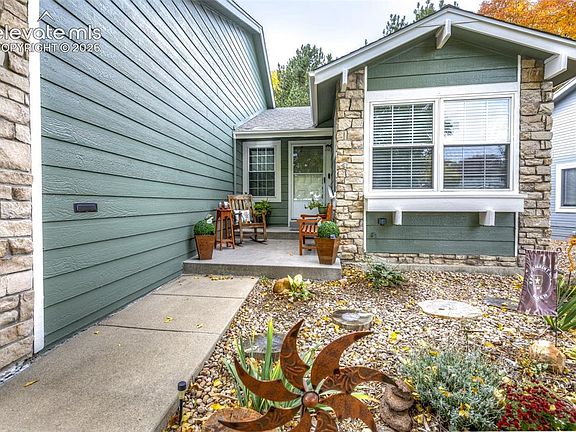 5th image of 16 Sutherland Ct