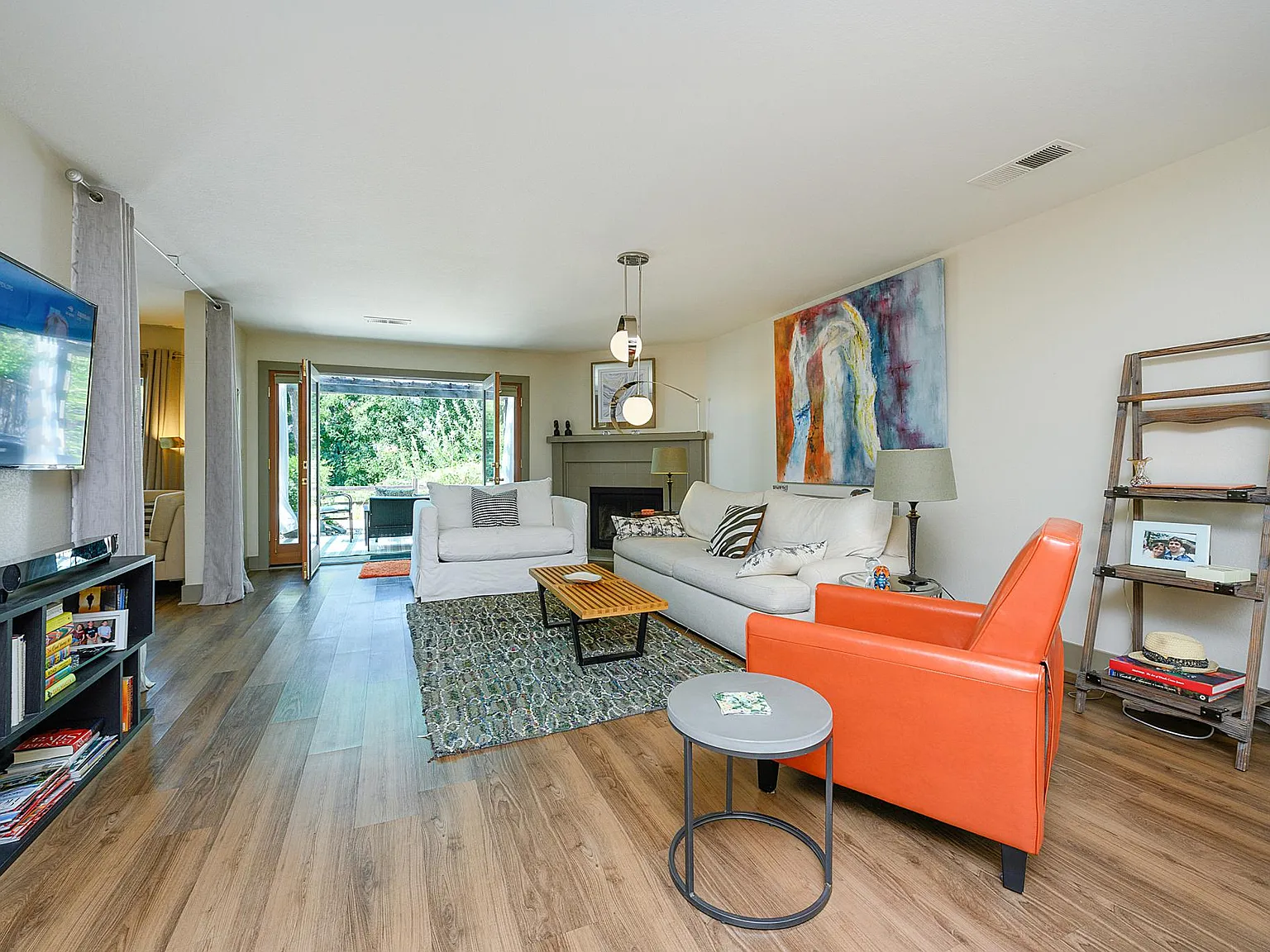 1220 Peppertree Circle — Photo 4