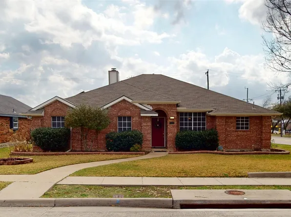 6901 Bluebell Dr, Rowlett, TX 75089