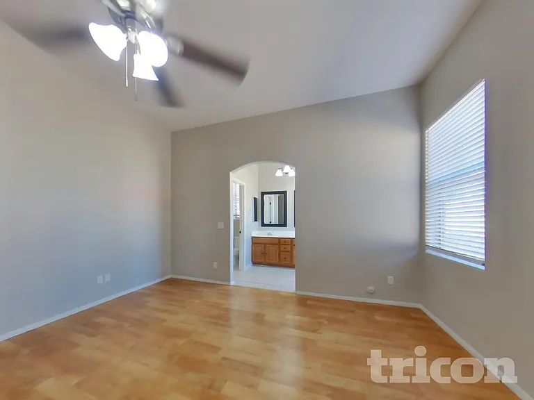 20834 N Jones Ct — Photo 9