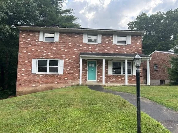 4821 Richardson Rd, Ashland, KY 41101
