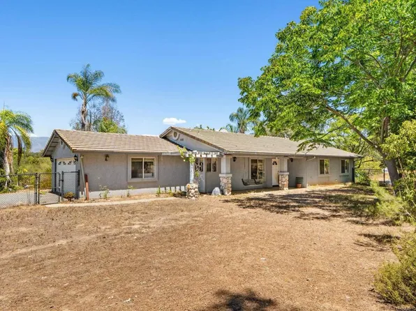 31390 Regina Gln, Valley Center, CA 92082