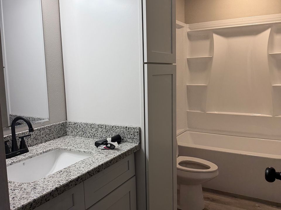 1st image of 361A Dixie Ave #C