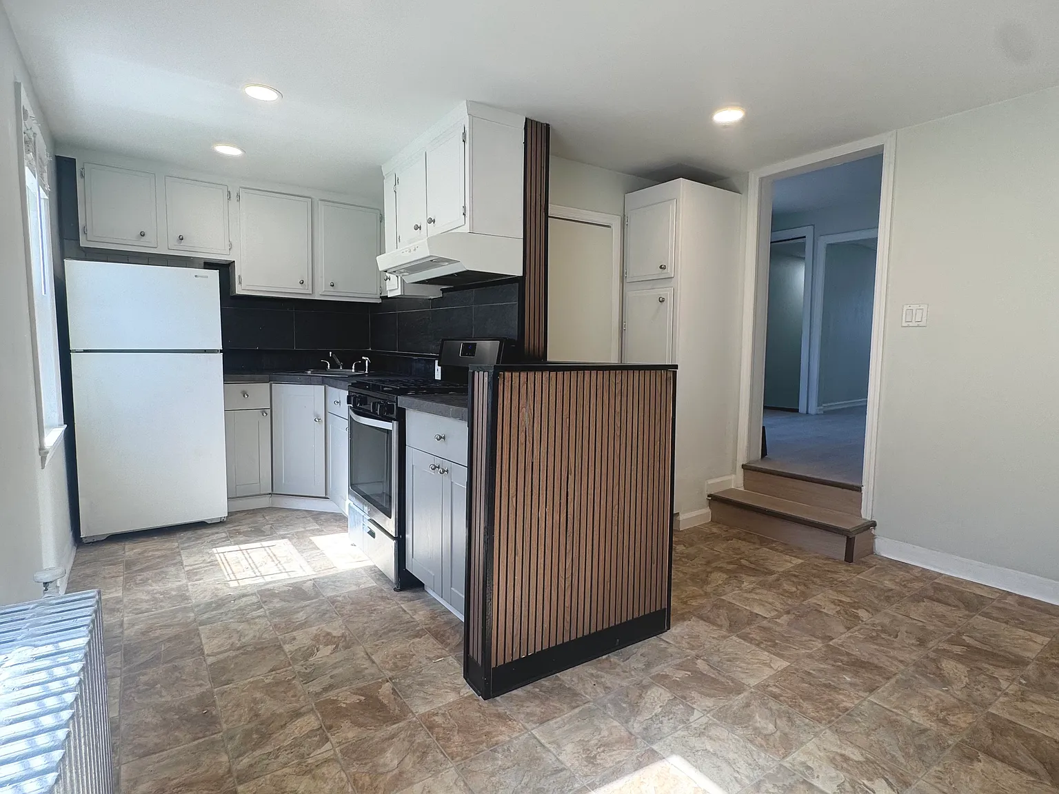 2 bed, 768 sqft, $2,800 — Photo 1