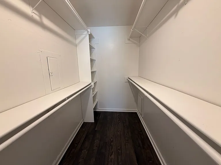 Brazos Point Apartments — Photo 31