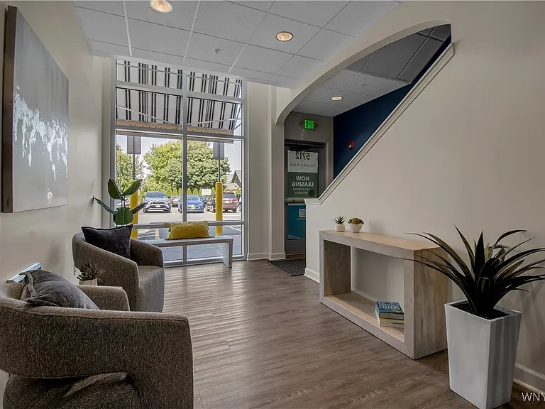 5712 Main St #220 — Photo 3