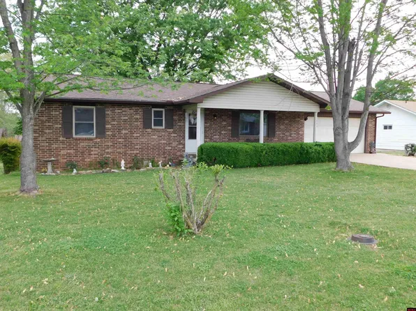 604 Lawrence St, Mountain Home, AR 72653