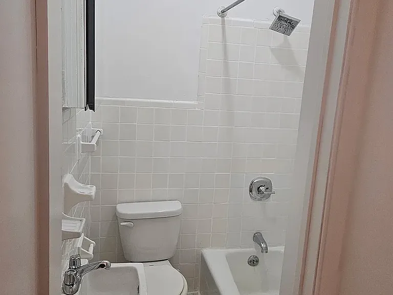 417 W 120th St #2Z — Photo 3