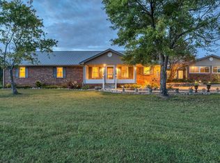 701 Cave Spring Rd, Owens Cross Roads, AL 35763